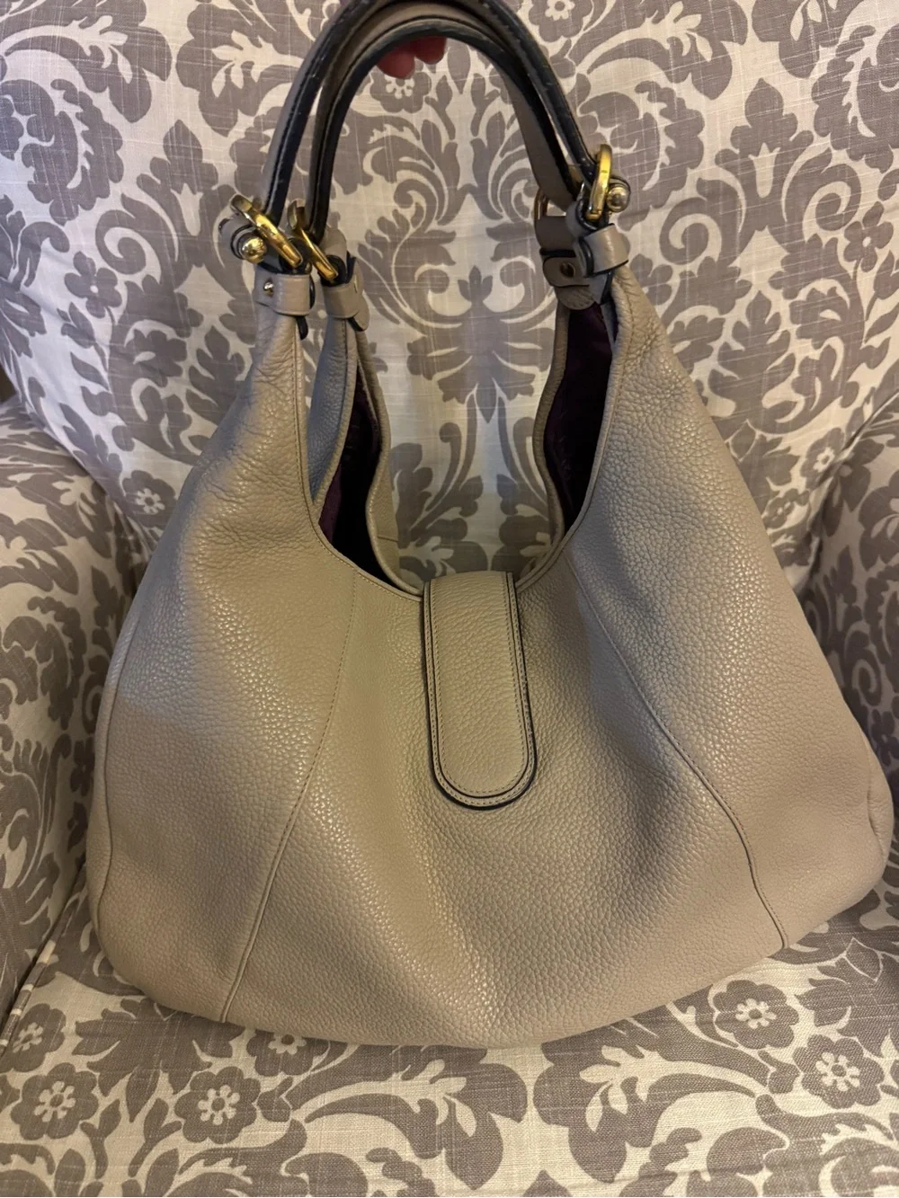 Loewe cream pebble